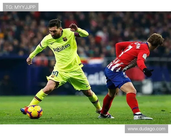 如果足球迷被球星打了应该怎么办 如何应对球场上的意外冲突