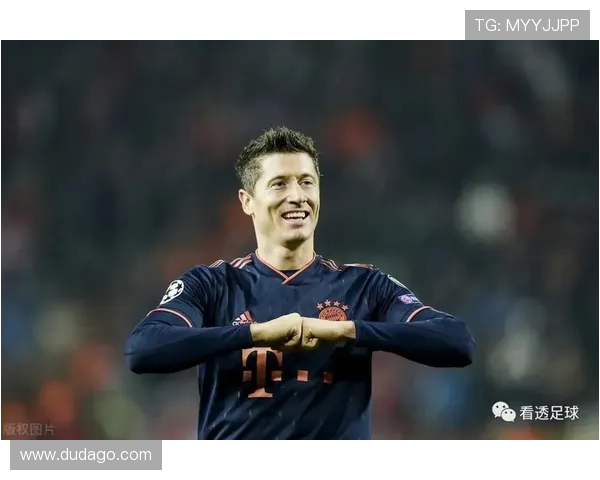 最近足球界最火球星是谁 他如何掀起全球热潮与成就解析 最近足球界最火球星是谁 他如何掀起全球热潮与成就解析