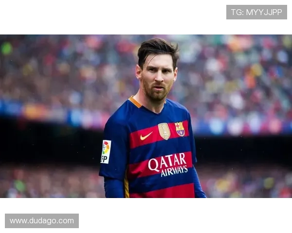 超清4K足球球星精彩瞬间集锦 展现顶级球技与炫目风采