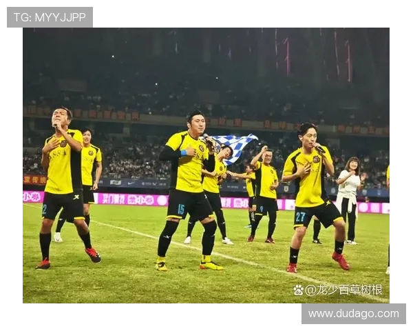 足球星场外趣事大揭秘 搞笑瞬间频频上演球场之外的欢乐时光